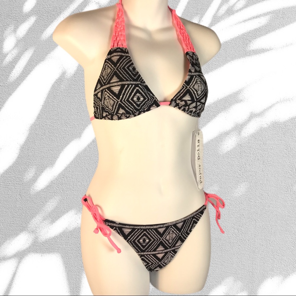 NWT Paper Dolls Tribal Print Crochet Detail Bikini - Picture 3 of 7